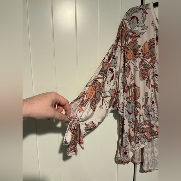 Floral Print Women's Top - Cream and Brown - Picture 4 of 6